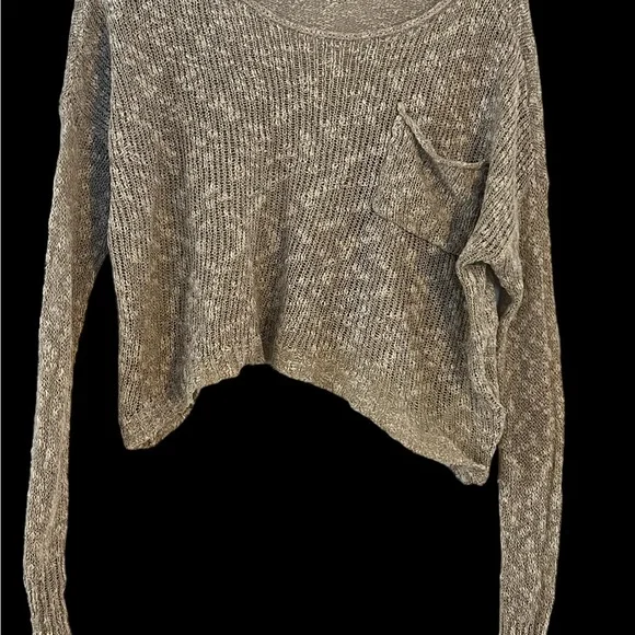 Women's Hollister Beige Cropped  Light Knit  Sweater Size XS/S - Picture 2 of 4
